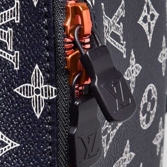 Louis Vuitton Limited Edition Navy Ink Monogram Canvas Upside Down Apollo - Picture 7 of 10